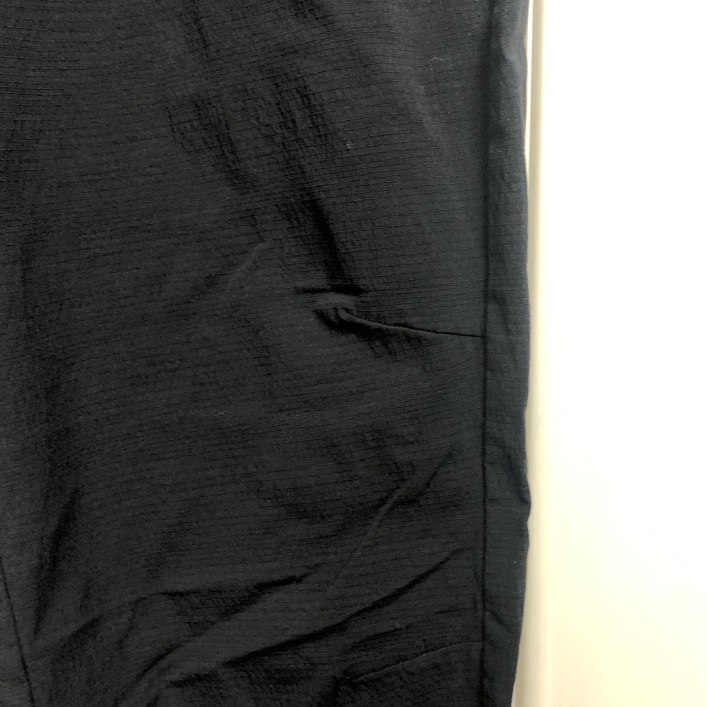 Athleta black jogger pants. - Picture 10 of 12